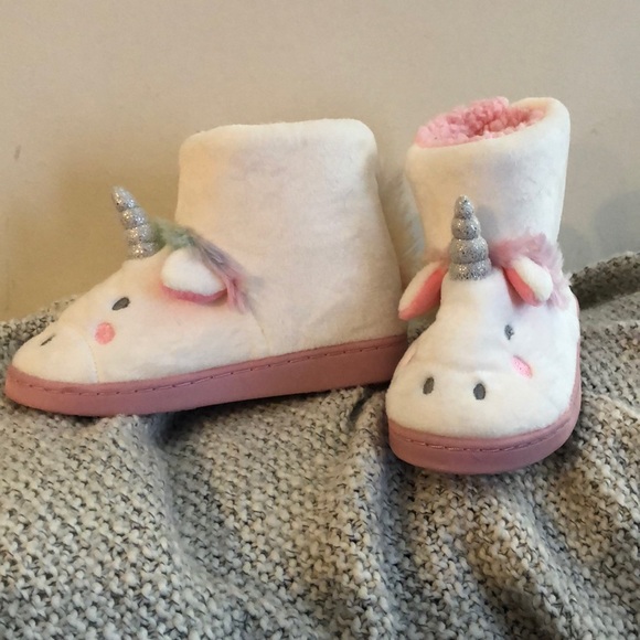 Adorable children’s unicorn slipper boots - Picture 2 of 4